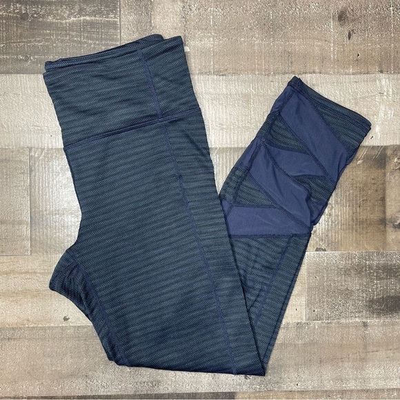 Athleta Mantra Jacquard Crop Legging size Small Tall - Picture 14 of 14